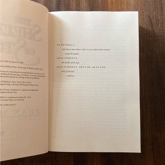 The Shelters of Stone by Jean M. Auel. 2002 Hardcover. Good Condition. Vintage! - Picture 12 of 16